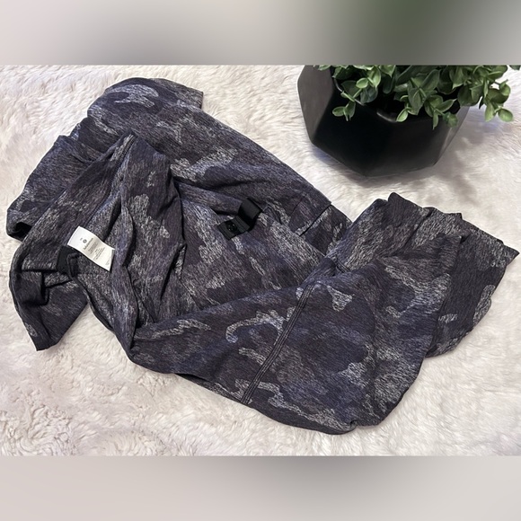 Lululemon Vinyasa Scarf Rulu Blue Camo - Picture 1 of 3